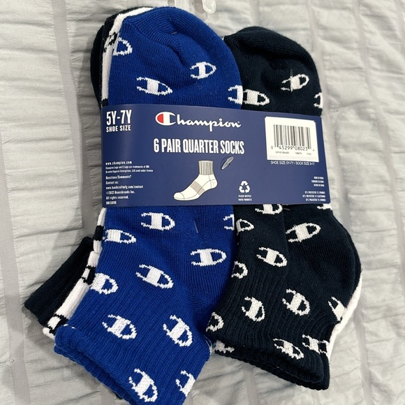 Champion Quarter Socks - Picture 2 of 3